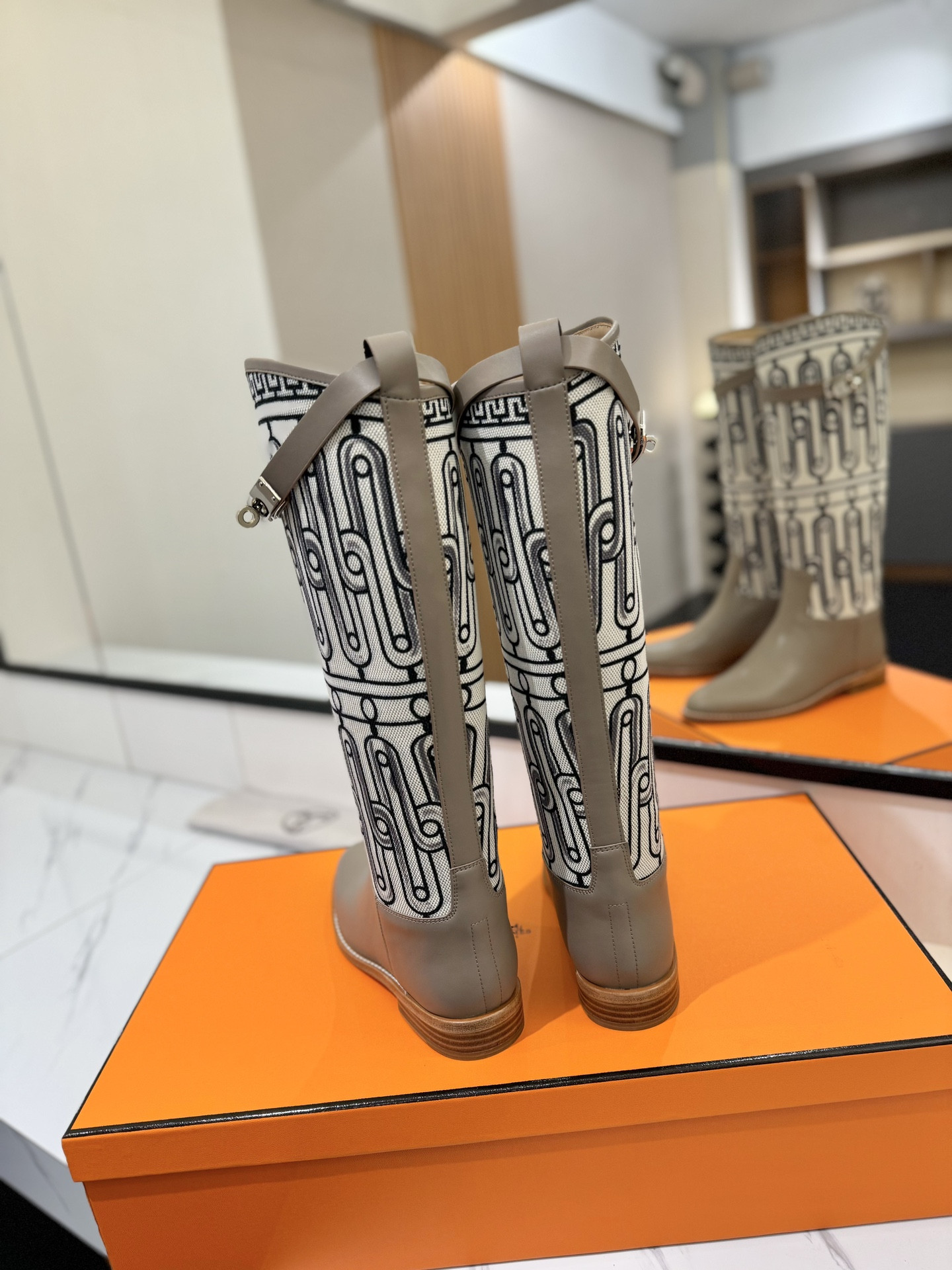 UA Hermès Jumping Boots