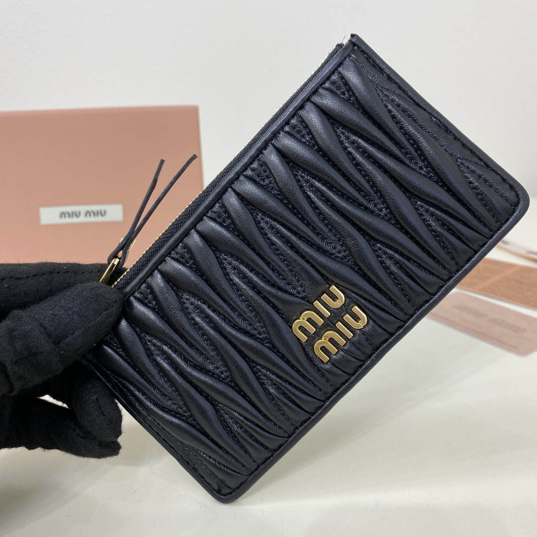 Miu Miu Matelassé nappa leather card holder 8X15cm