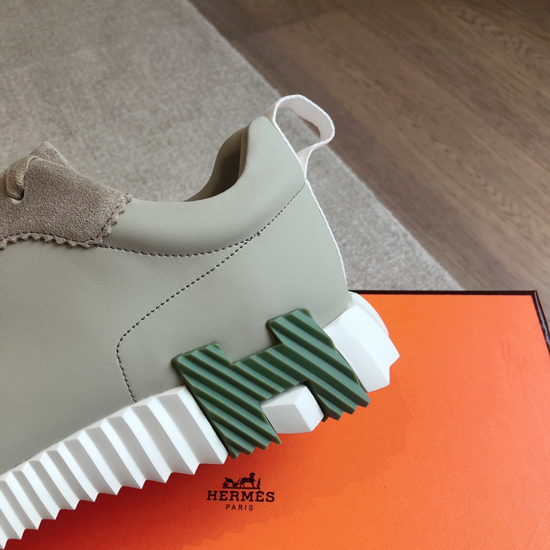 UA Hermès Bouncing Sneaker