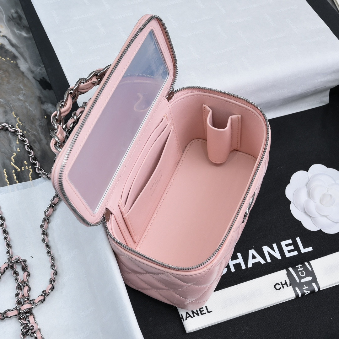 Ch*el clutch with chain 17x10x8cm