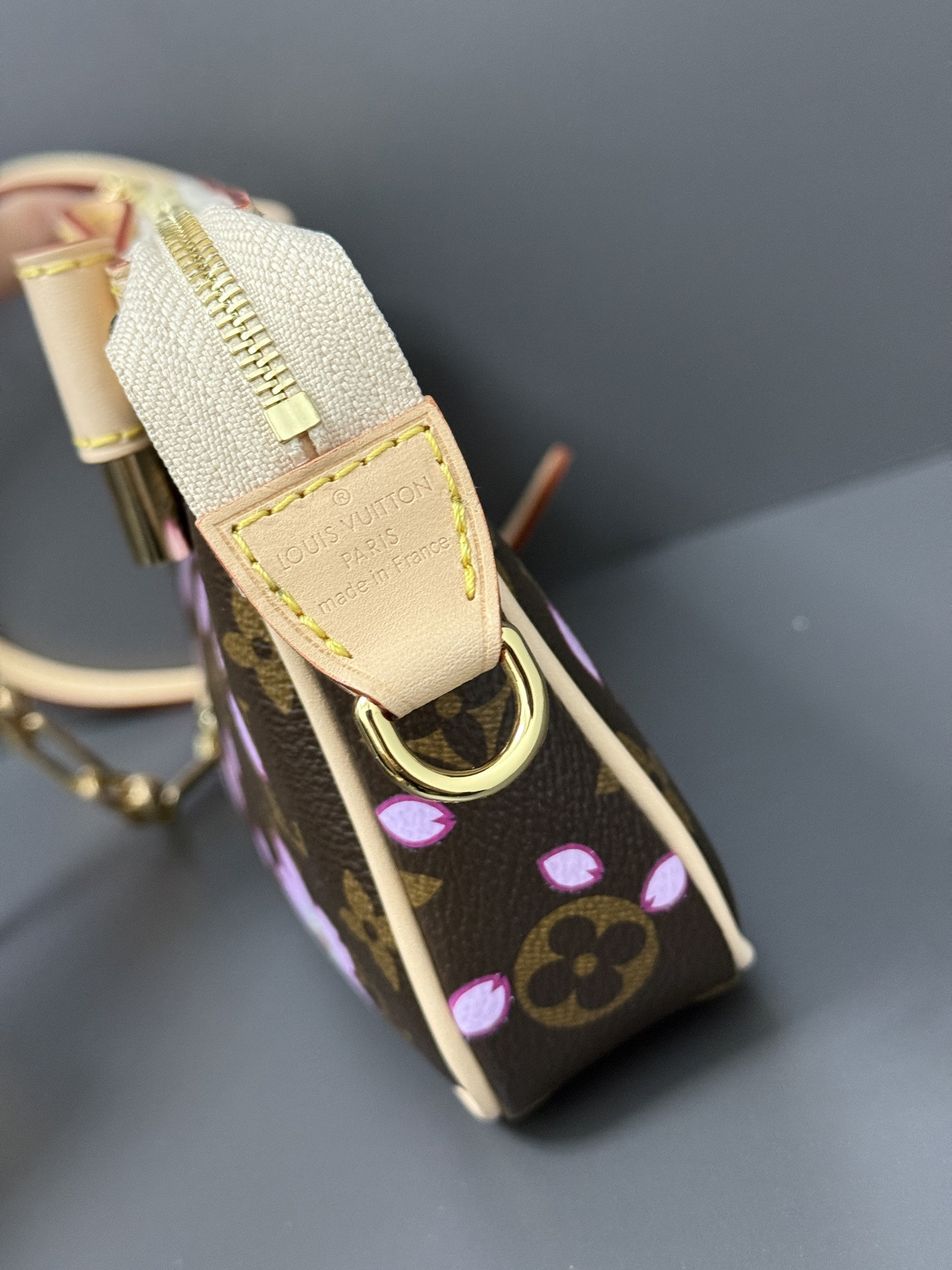 LV × TM Pochette Accessory M13666 22x13x4cm