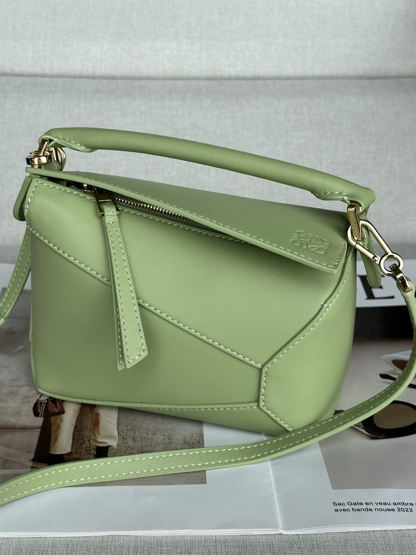 L0ew* mini classic puzzle bag in calfskin 18x12.5x8cm