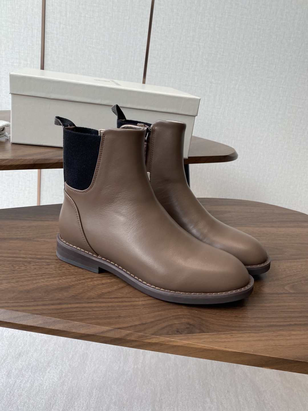 UA Brunello Cucinelli Chlesea Boots